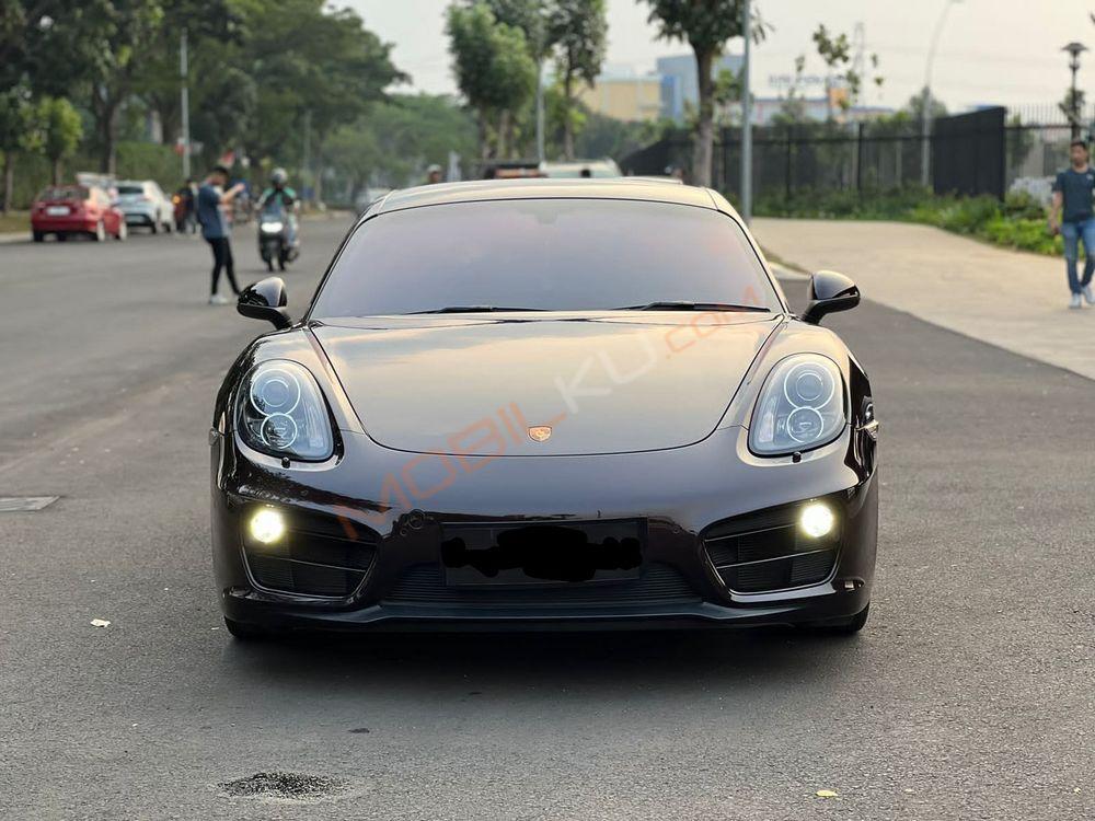 Mobil Porsche Cayenne 2015