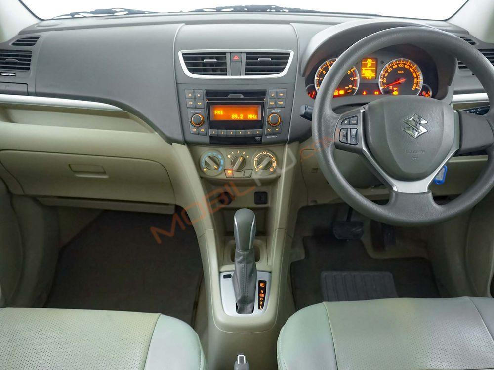 Mobil Suzuki Ertiga 2015