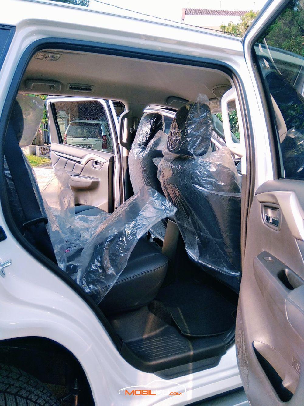 Mobil Mitsubishi Pajero Sport 2018