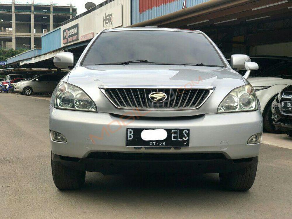 Mobil Toyota Harrier 2013