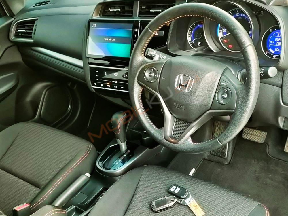 Mobil Honda Jazz 2017
