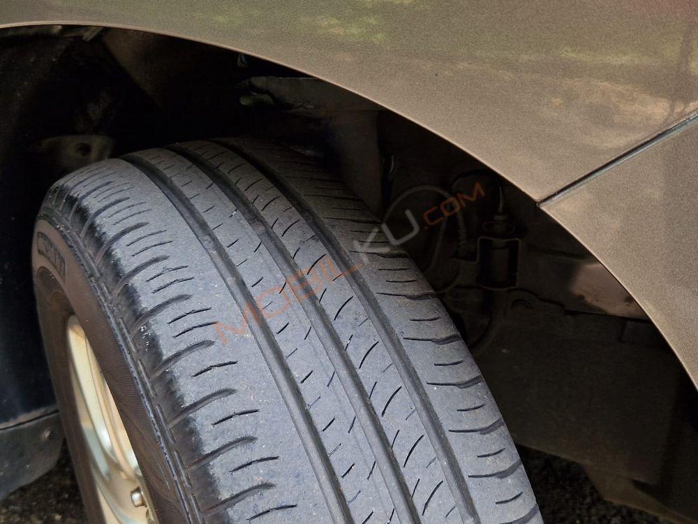 Mobil Chevrolet Spin 2013