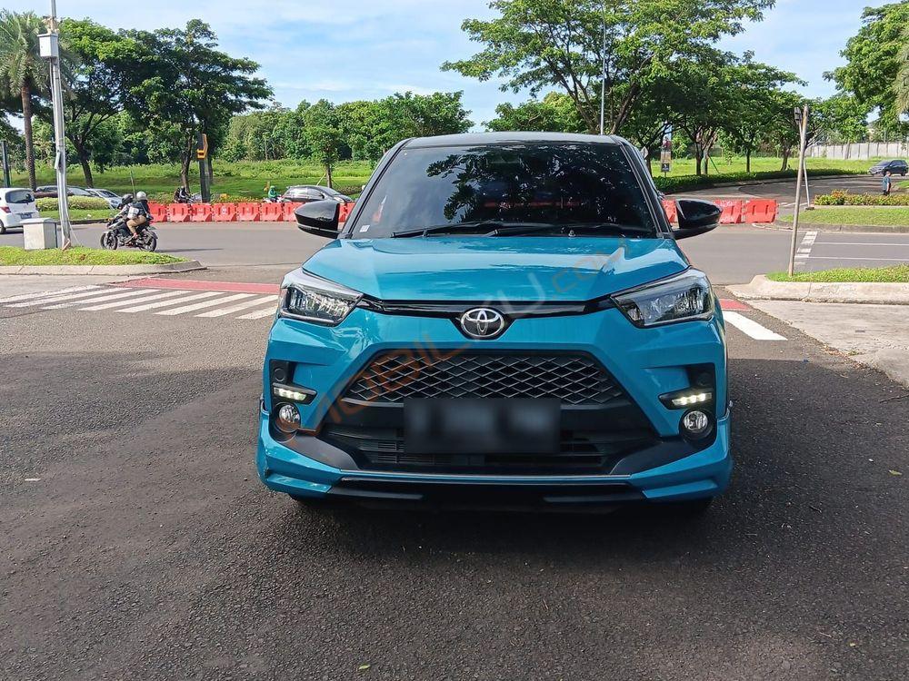 Mobil Toyota Raize 2021