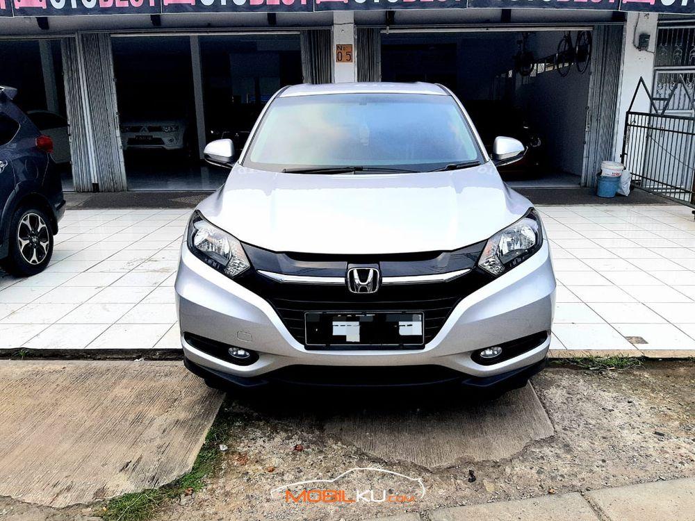 Mobil Honda HR-V 2015