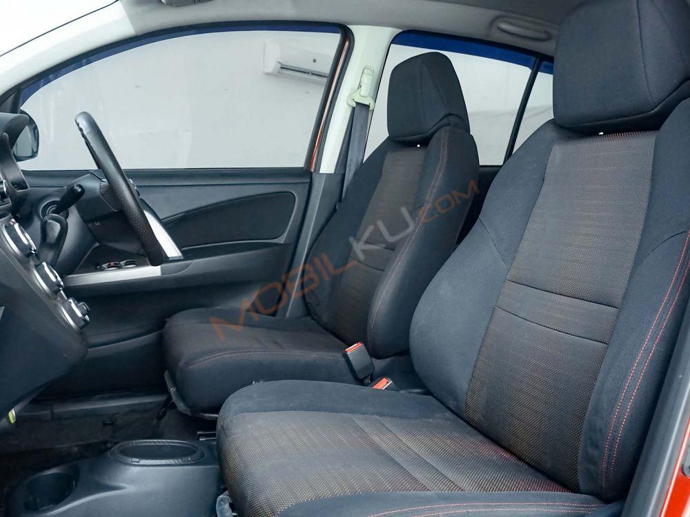 Mobil Daihatsu Sirion 2016