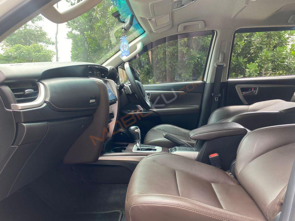 Mobil Mercedes-Benz ML 2006