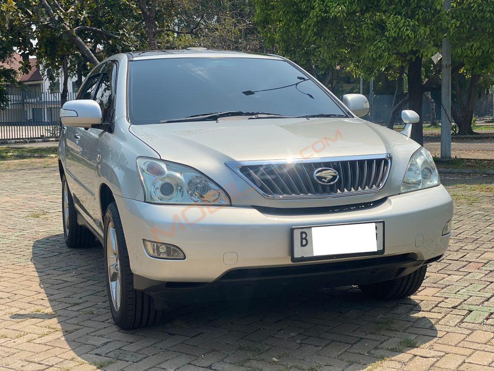 Mobil Toyota Harrier 2008