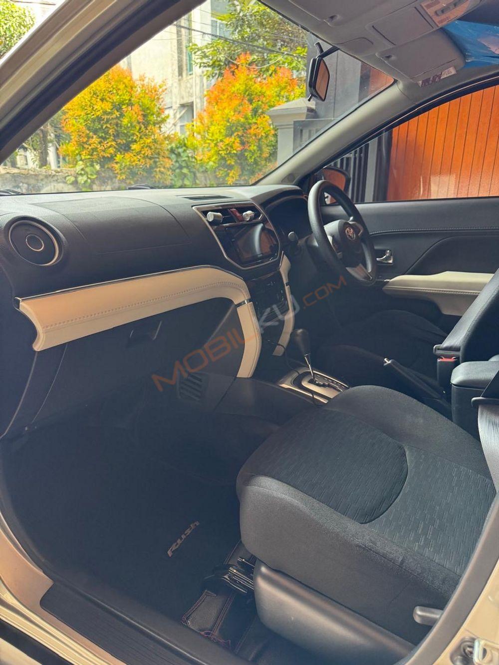 Mobil Toyota Rush 2019