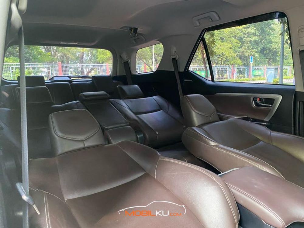 Mobil Toyota Fortuner 2018