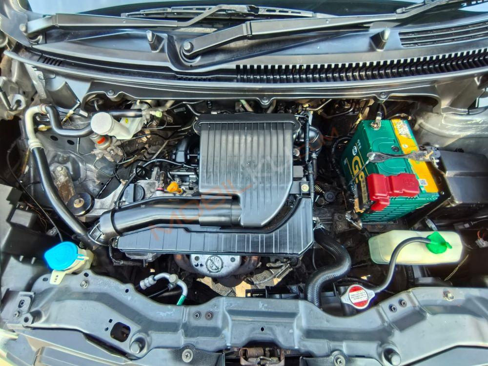 Mobil Suzuki Ertiga 2013