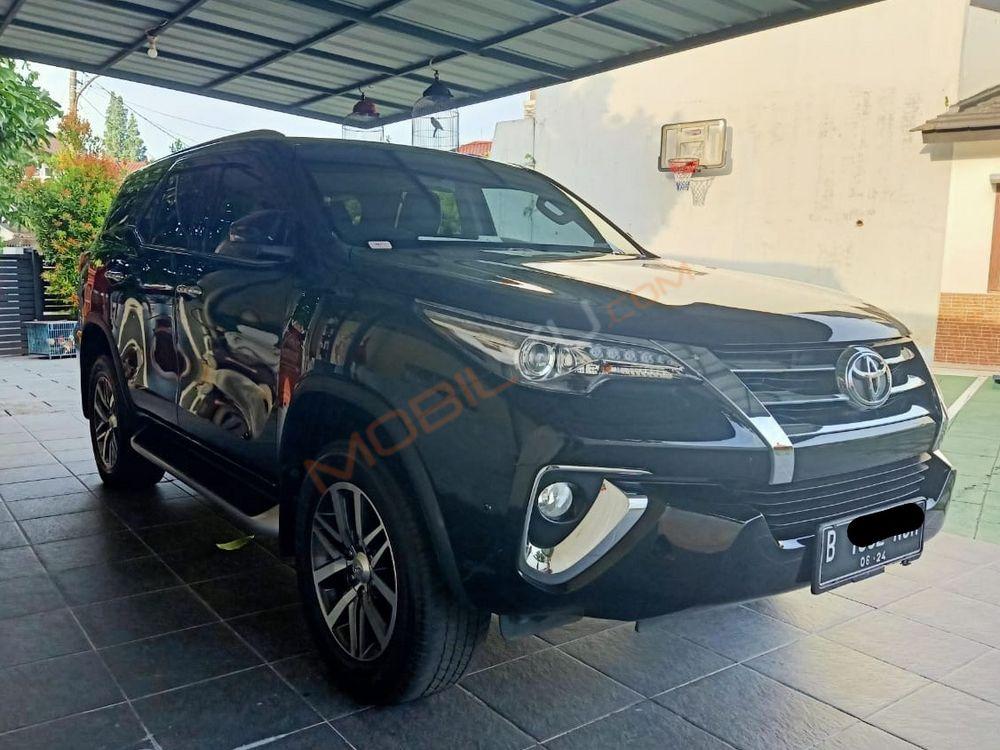 Mobil Toyota Fortuner 2019