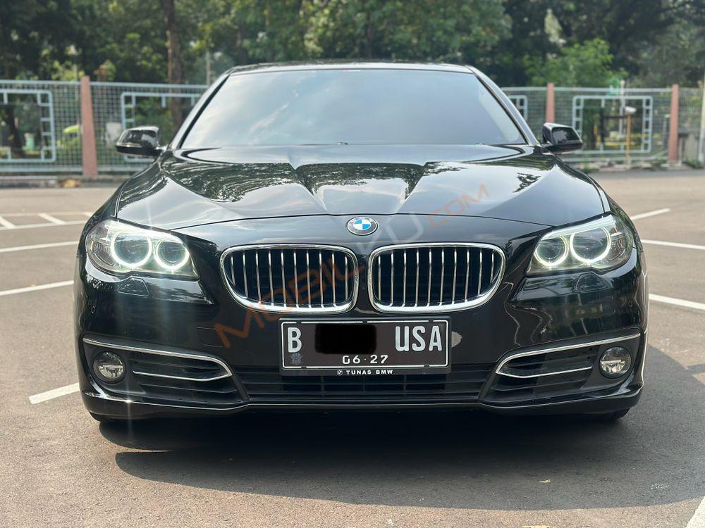 Mobil BMW 5 Series 2016