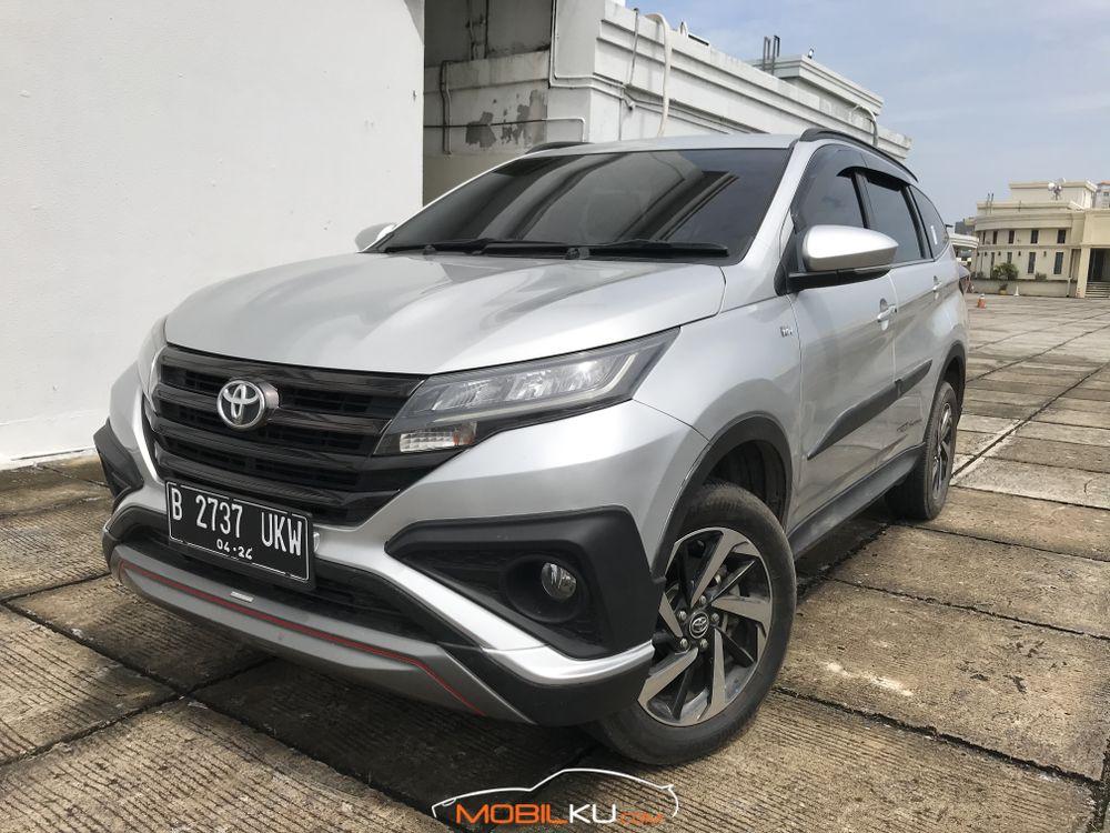 Mobil Toyota Rush 2019