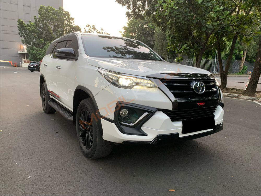 Mobil Toyota Fortuner 2020
