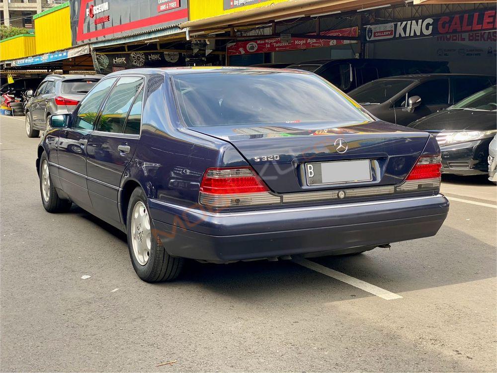 Mobil Mercedes-Benz S-Class 1996