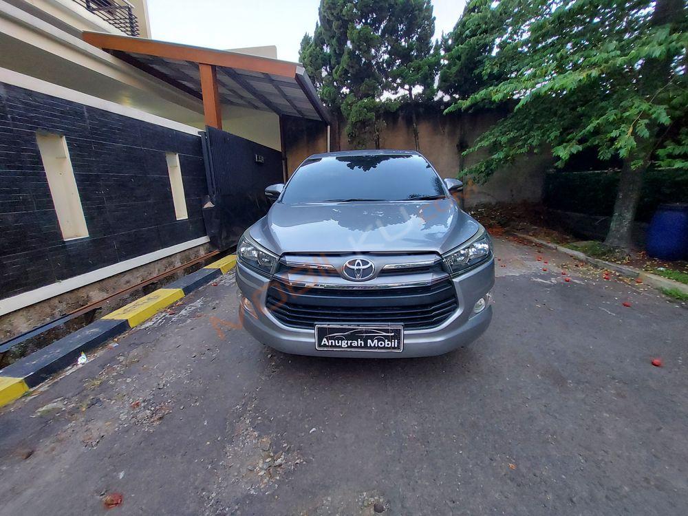 Mobil Toyota Kijang Innova 2017