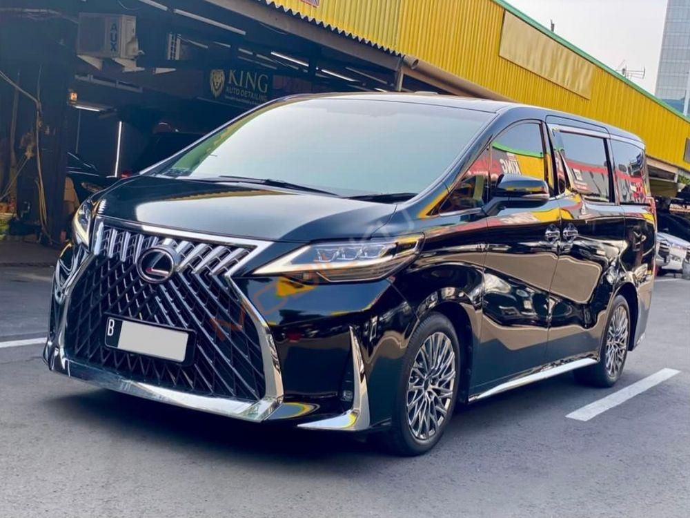 Mobil Lexus LM 2018