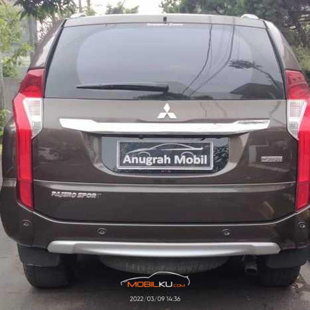 Mobil Mitsubishi Pajero Sport 2016