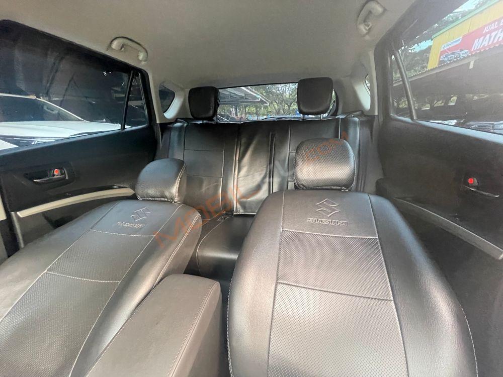 Mobil Suzuki SX4 2017