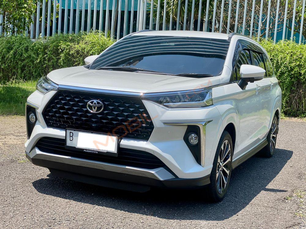 Mobil Toyota Veloz 2022