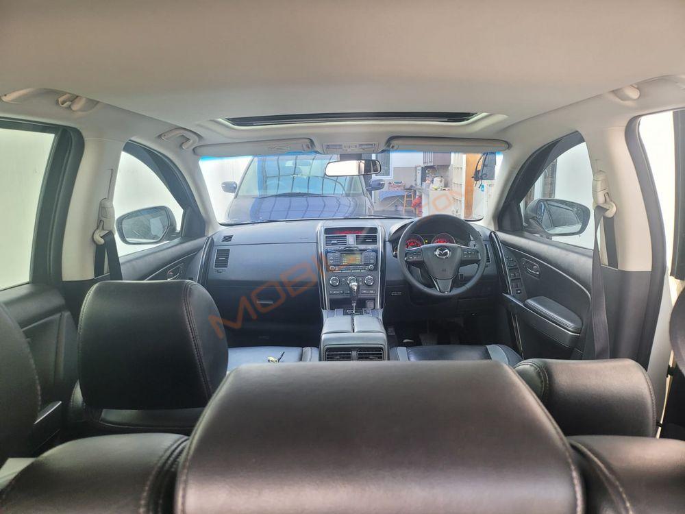 Mobil Mazda CX-9 2011