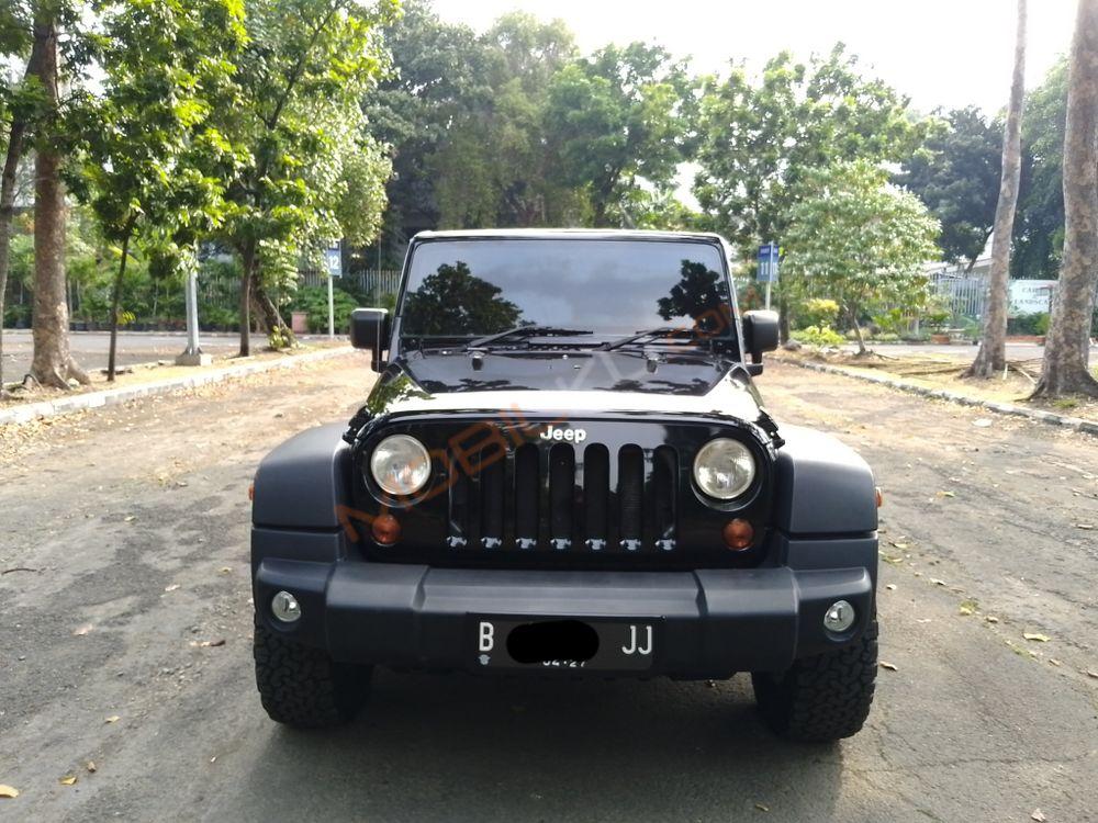 Mobil Jeep Wrangler 2011