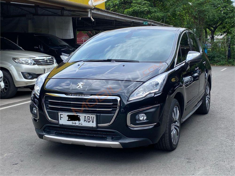 Mobil Peugeot 3008 2016