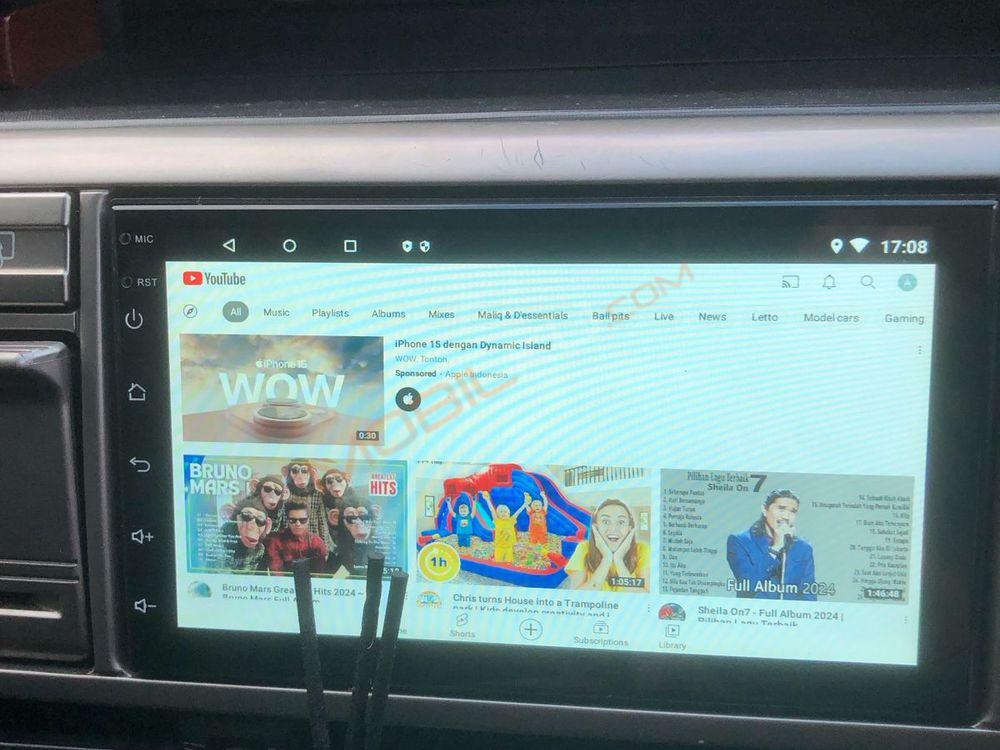 Mobil Nissan X-Trail 2006