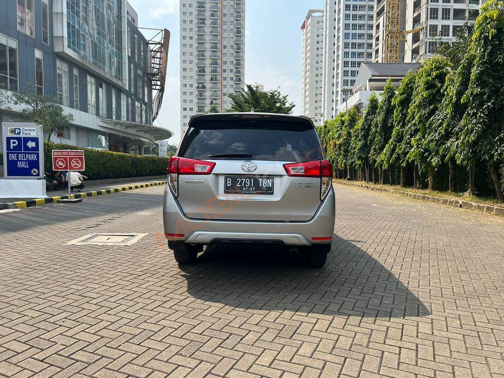 Mobil Toyota Kijang Innova 2017