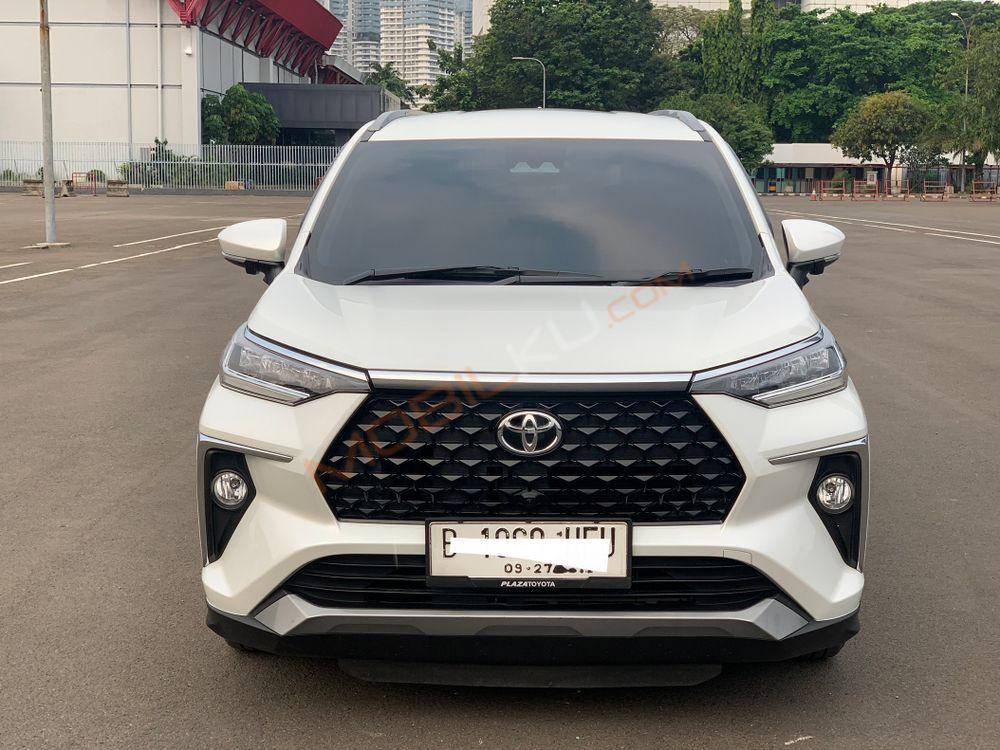 Mobil Toyota Veloz 2022