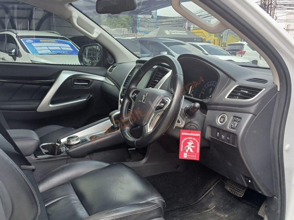 Mobil Mitsubishi Pajero Sport 2021