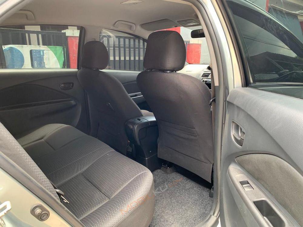 Mobil Toyota Vios 2009