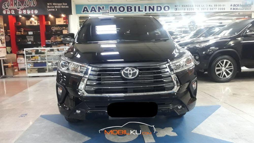 Mobil Toyota Kijang Innova 2021