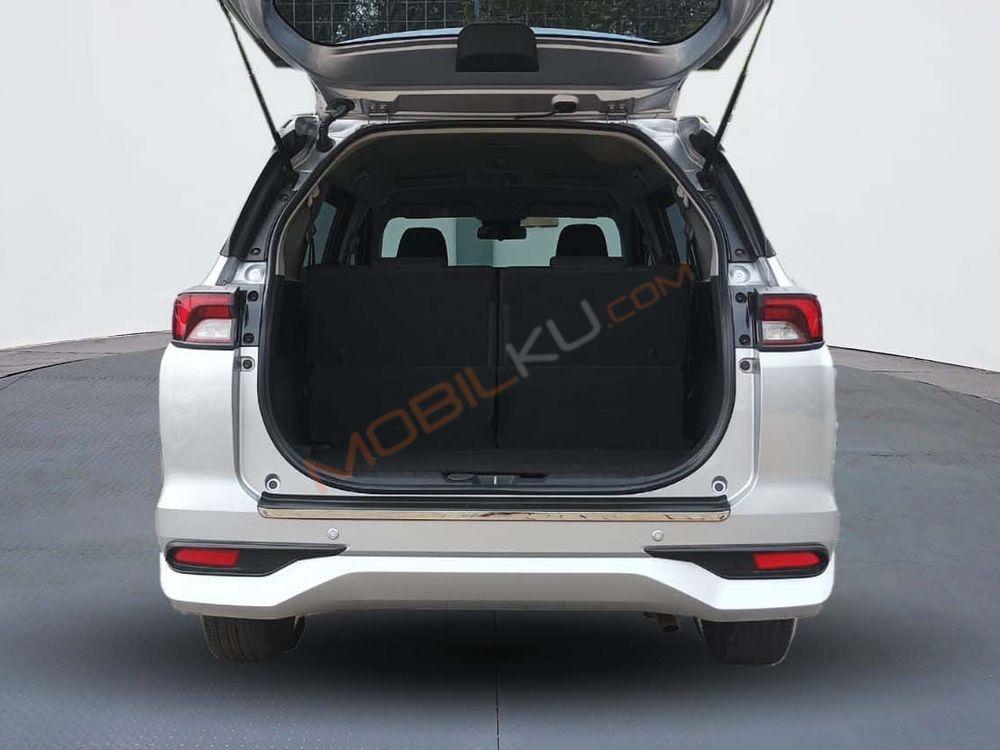 Mobil Toyota Avanza 2021