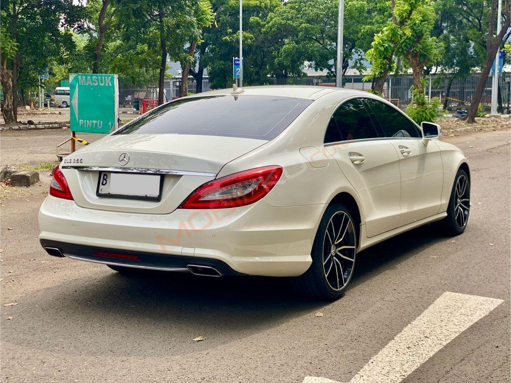 Mobil Mercedes-Benz CLS 2013