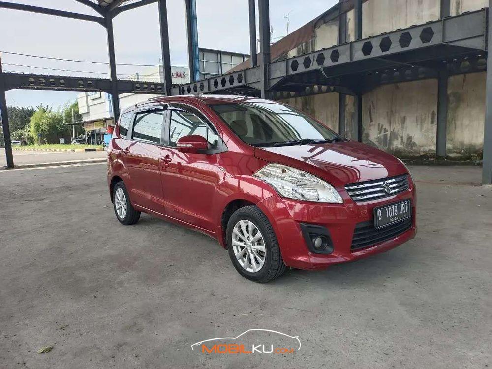 Mobil Suzuki Ertiga 2014