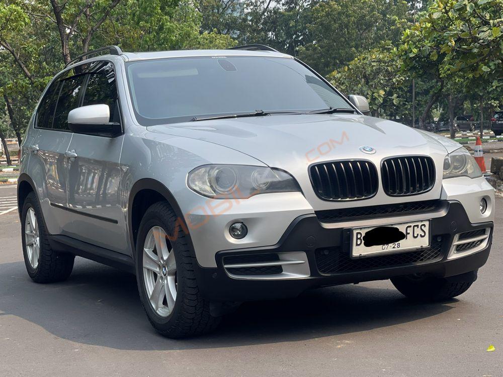 Mobil BMW X5 2008