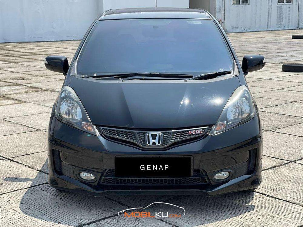 Mobil Honda Jazz 2013