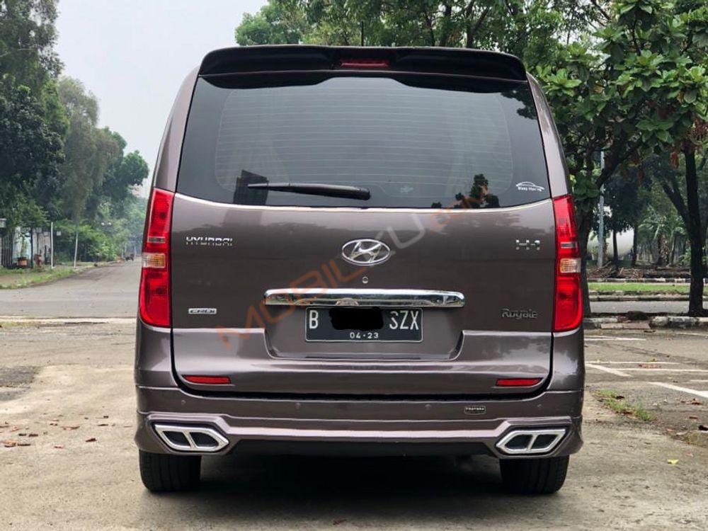 Mobil Hyundai H-1 2018