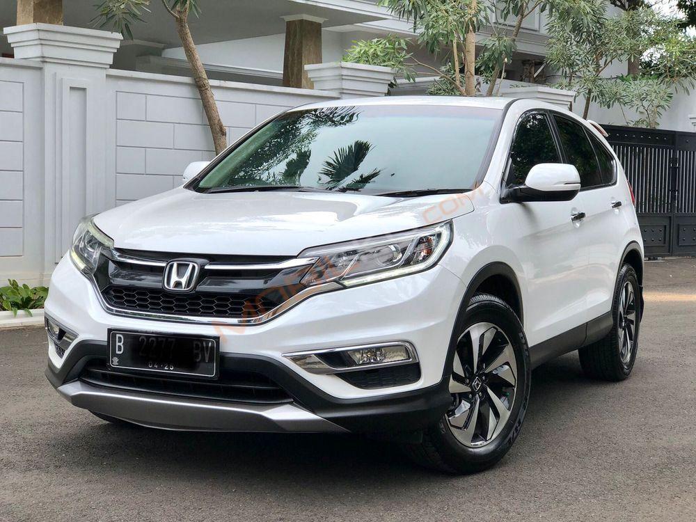 Mobil Honda CR-V 2015