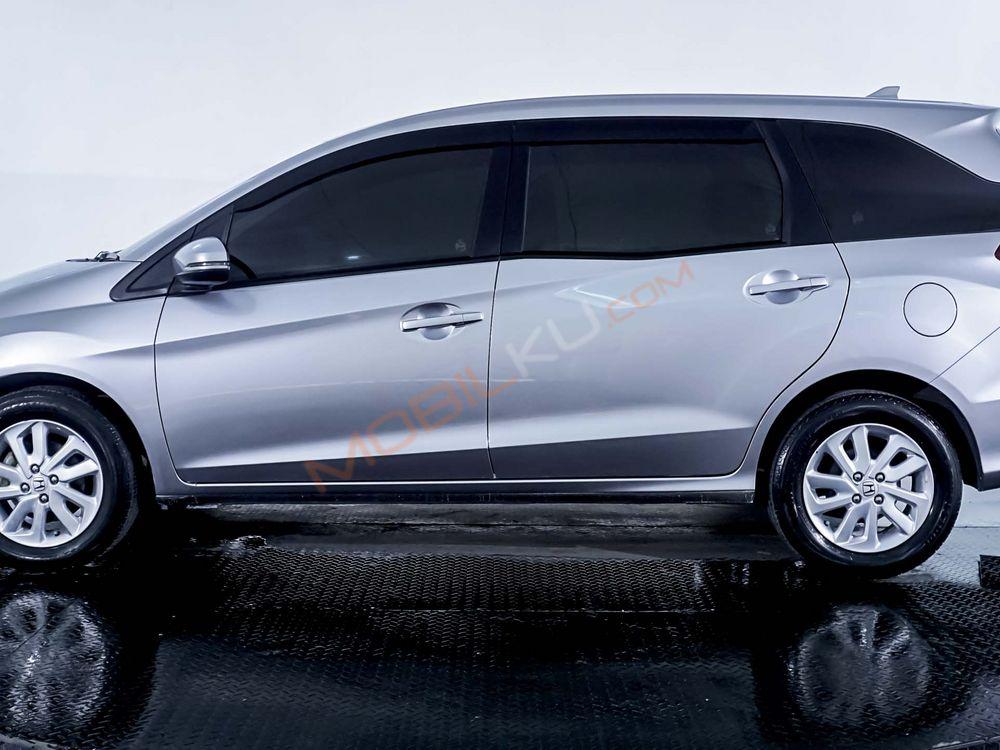 Mobil Honda Mobilio 2016