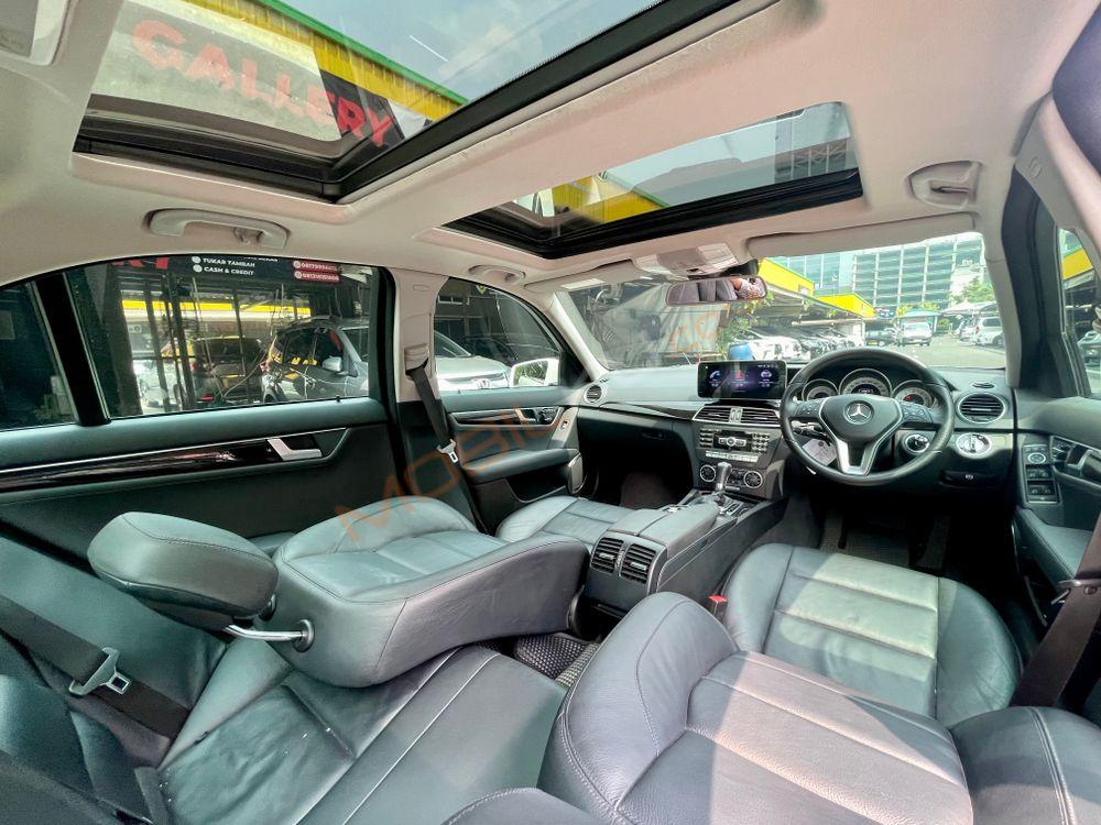 Mobil Mercedes-Benz C-Class 2013