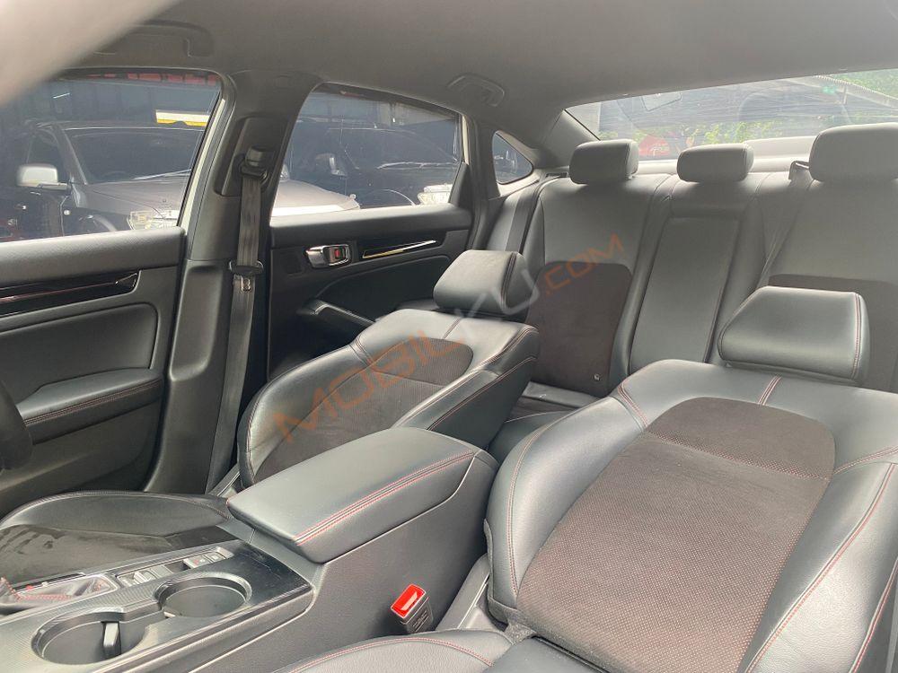Mobil Honda Civic Sedan 2023