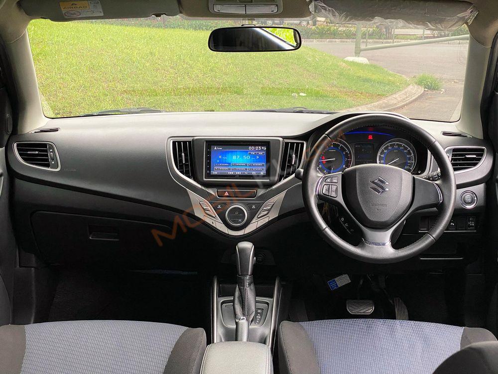 Mobil Suzuki Baleno 2020