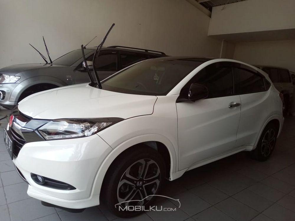 Mobil Honda HR-V 2015