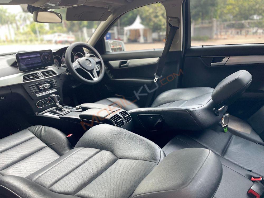 Mobil Mercedes-Benz C-Class 2014