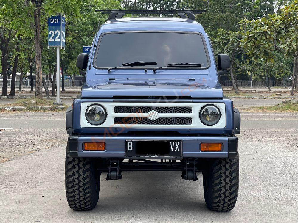 Mobil Suzuki Katana 2005