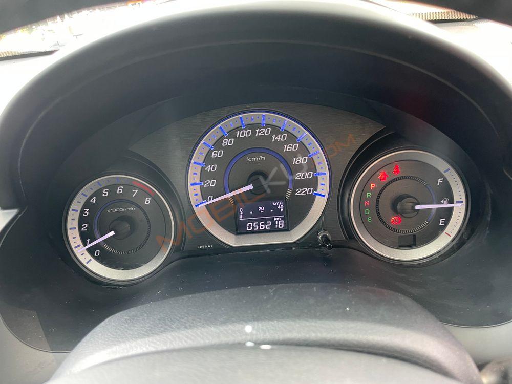 Mobil Honda City Sedan 2012