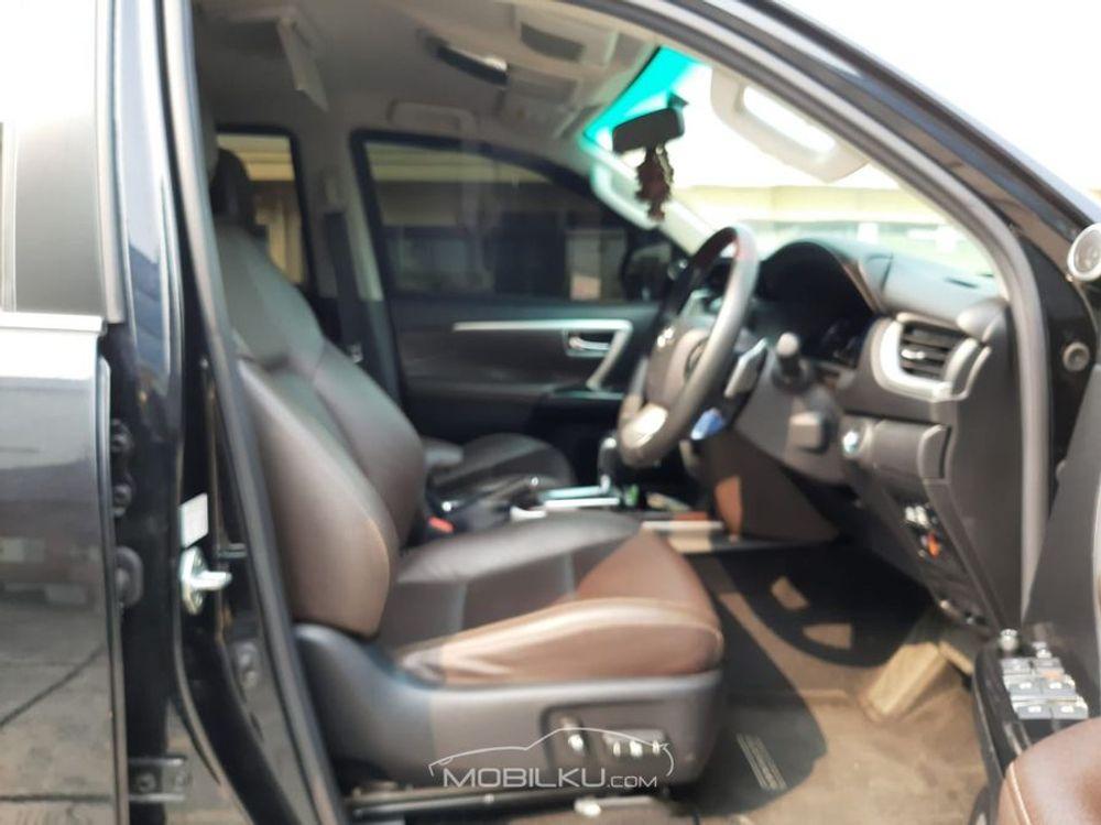 Mobil Toyota Fortuner 2018