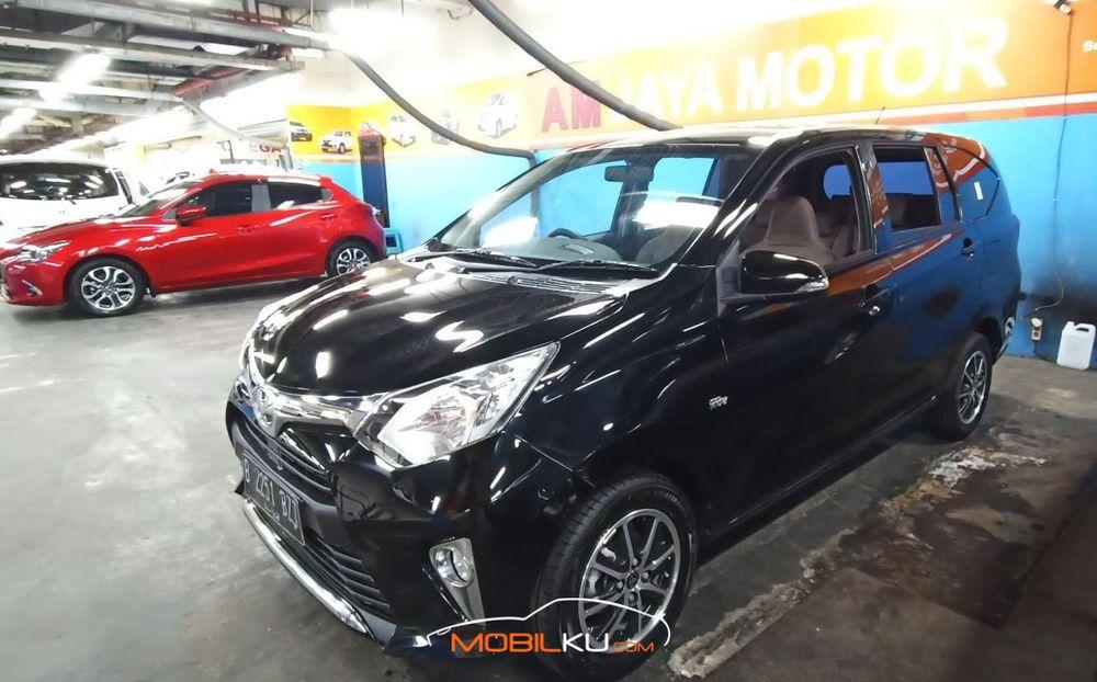 Mobil Toyota Calya 2018